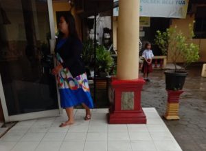 Pria Belum Dikenal Mita Diantar Depan Gereja GBKP, Warga Marindal Lapor Sepeda Motor Dilarikan