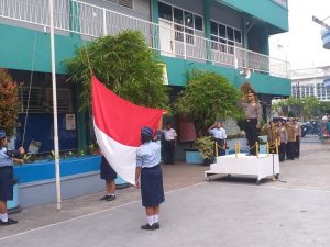 Personil Polresta Deli Serdang dan Polsek Batang Kuis, Pilice Go to School ke Dua Sekolah