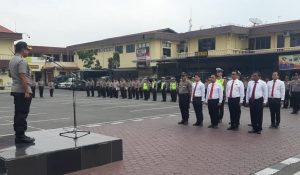 Ungkap Kasus Menonjol, Kapolrestabes Medan Beri Penghargaan Kepada Personil Polsek Medan Baru