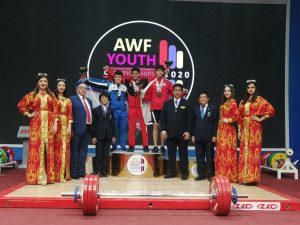 Dua Lifter Muda Indonesia Catat Rekor Dunia dan Asia