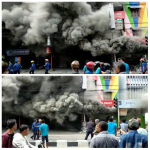 Toko Cat Terbakar, Dua Pekerja Melepuh di Jalan Sekip Medan