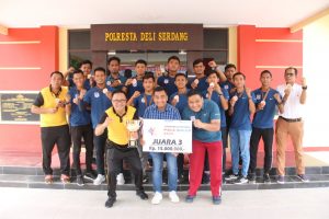 Kapolresta Deli Serdang Terima Trophy Juara III Inalum Cup 2020