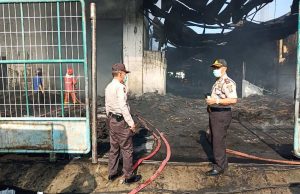 Diamuk Si Jago Merah, Pabrik Vulkanisir Ban Tanjung Morawa Ludes Terbakar