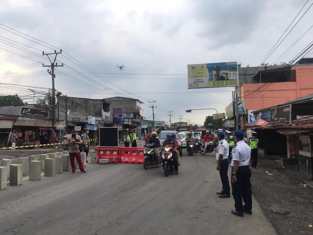 Kasat Lantas Polrestabes Medan Chek Point Penyekatan Arus Mudik di Pos Diski