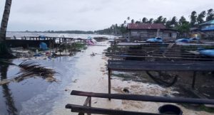 Abrasi Melanda, Warga Desa Tabuyung Madina Mengungsi