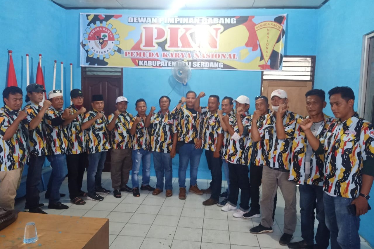 DPC PKN Deli Serdang Serahkan Mandat 4 PAC dan 1 Sayap Brigsus