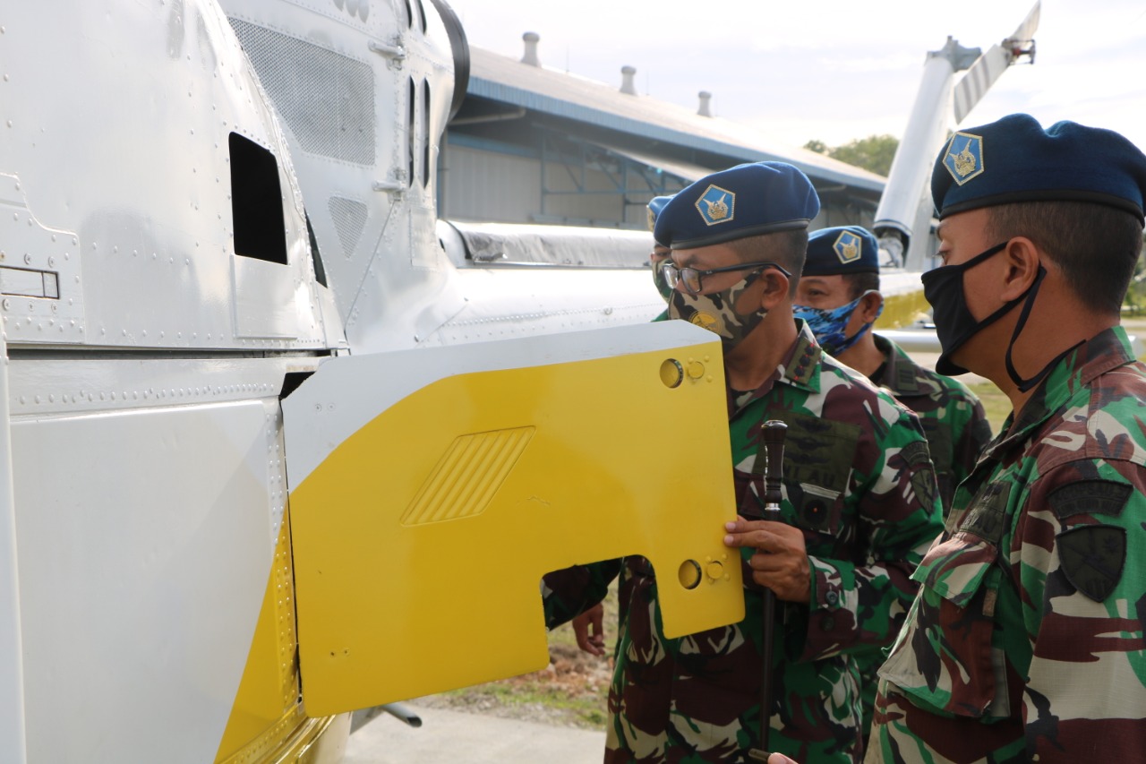 Danlanud SIM Resmikan Monumen Helikopter Bell 204 B Iroquois