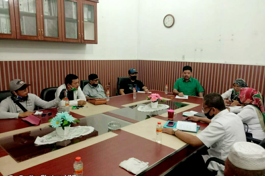 Warga Asahan Adakan RDP di Komosi B DPRD, Terkait BST