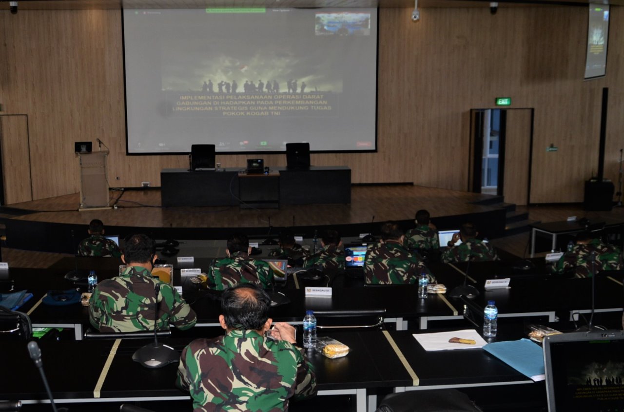 Terkait Lingkungan Strategis, Simposium II Seskoau A-57 Bahas Operasi Gabungan TNI