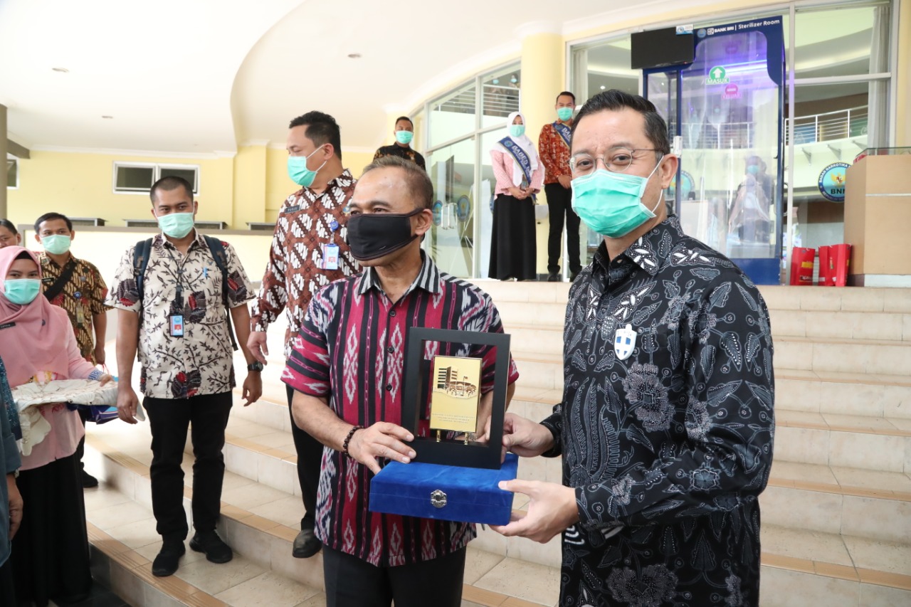 Karo Humpro  BNN RI dan  Anggota  DPR RI Hadiri Rapat  AIPACODD Tahun  2020