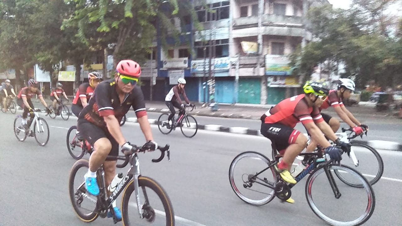 Kapoldasu Pantau Situasi Kamtibmas Sambil Menggowes