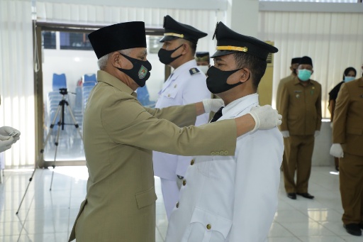 Lantik Pejabat Administrator dan Pejabat Pengawas, Ini Pesan Bupati Kepada Camat