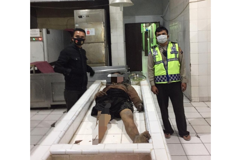 Kasihan Wanita Paruh Baya Tanpa Identitas Ini Tewas Diduga Tabrak Lari di Jalan Pasar Melintang Percut