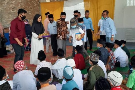 Bupati Asahan Hadiri Sunat Masal dan Doa Bersama di Mesjid Nurul Falah