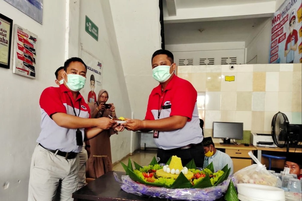 Tingkatkan Layanan Pelanggan, JNE Langkat Resmikan Gedung Operasional