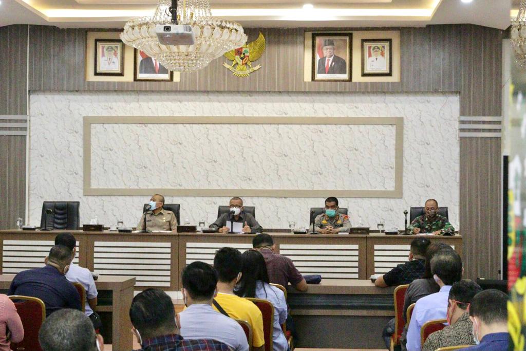 Libur Panjang Nataru 2021 Pelaku Usaha Harus Batasi Jam Operasional