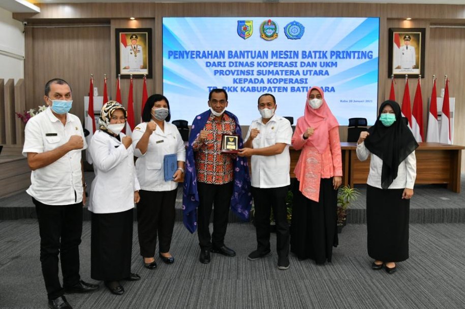 Pemkab Batu Bara Terima Bantuan Alat Mesin Batik Printing Untuk UMKM