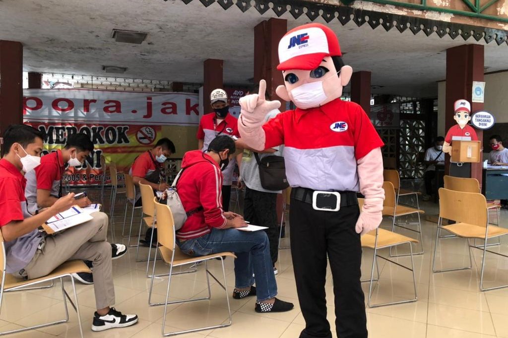 JNE Vaksinasi 7500 Karyawan dan Masyarakat Umum di Jabodetabek