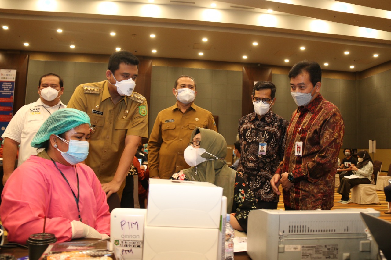 OJK, Forkom IJK, BMPD, dan Dinkes Targetkan Vaksinasi Sebanyak 19.020