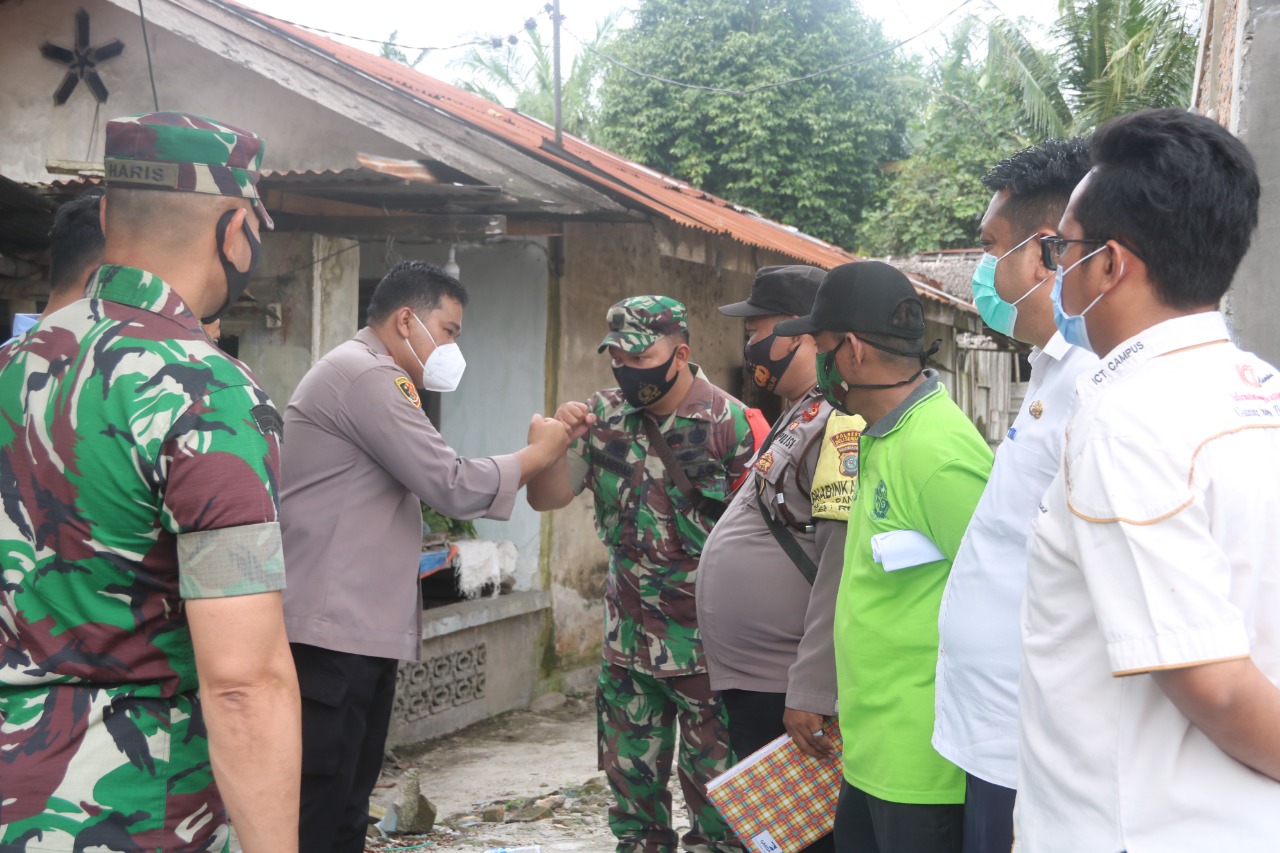 Wakapolresta Deli Serdang Monitoring Dua Vaksinasi Massal di Pantai Labu