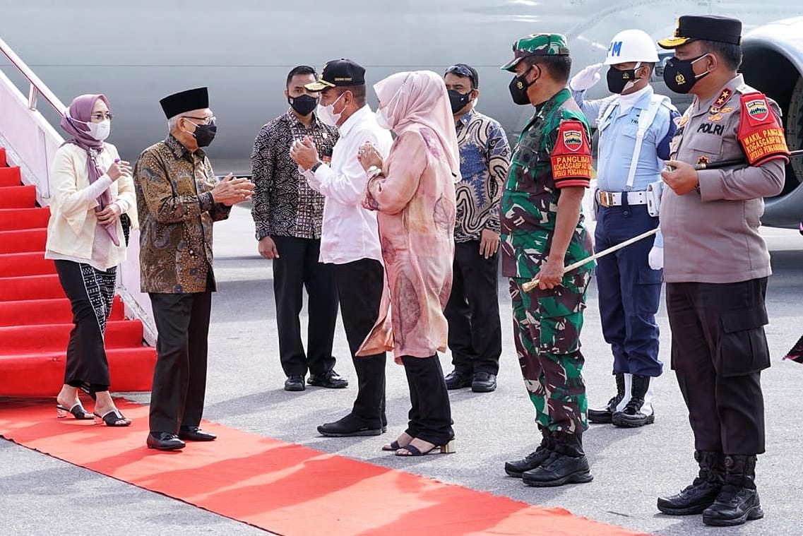 Kapolda Sumut Sambut Kedatangan Wapres RI di Bandara Silangit, 1.784 Personel TNI-POLRI Disiagakan