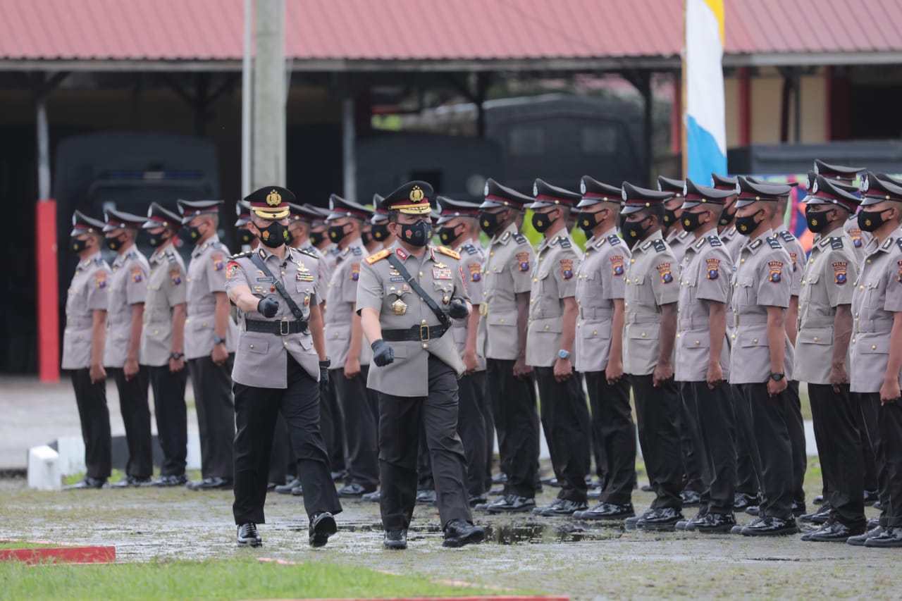 375 Bintara Polri Resmi Dilantik, Kapoldasu Pimpin Upacara Penutupan