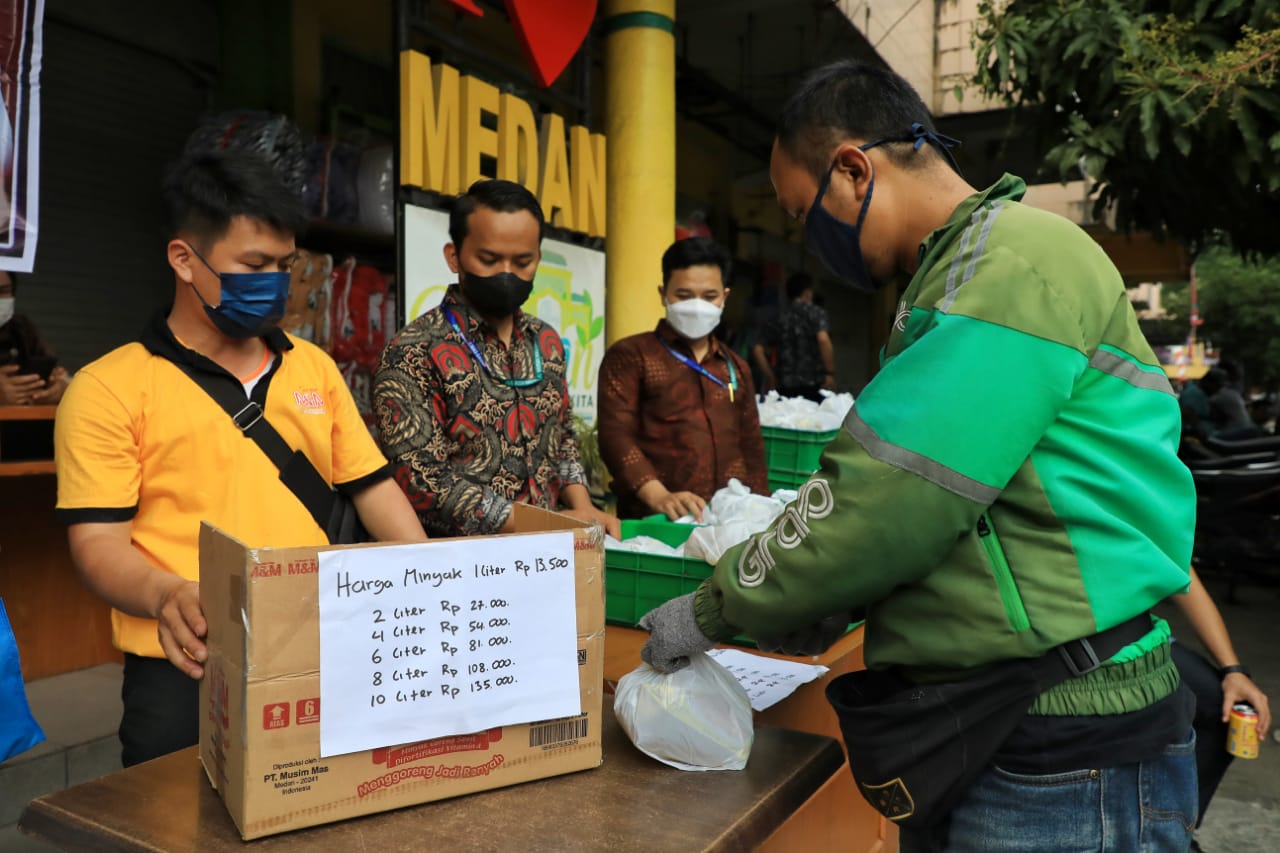 Operasi Pasar Minyak Goreng Murah Digelar, Harga Per Liter Rp 13.500