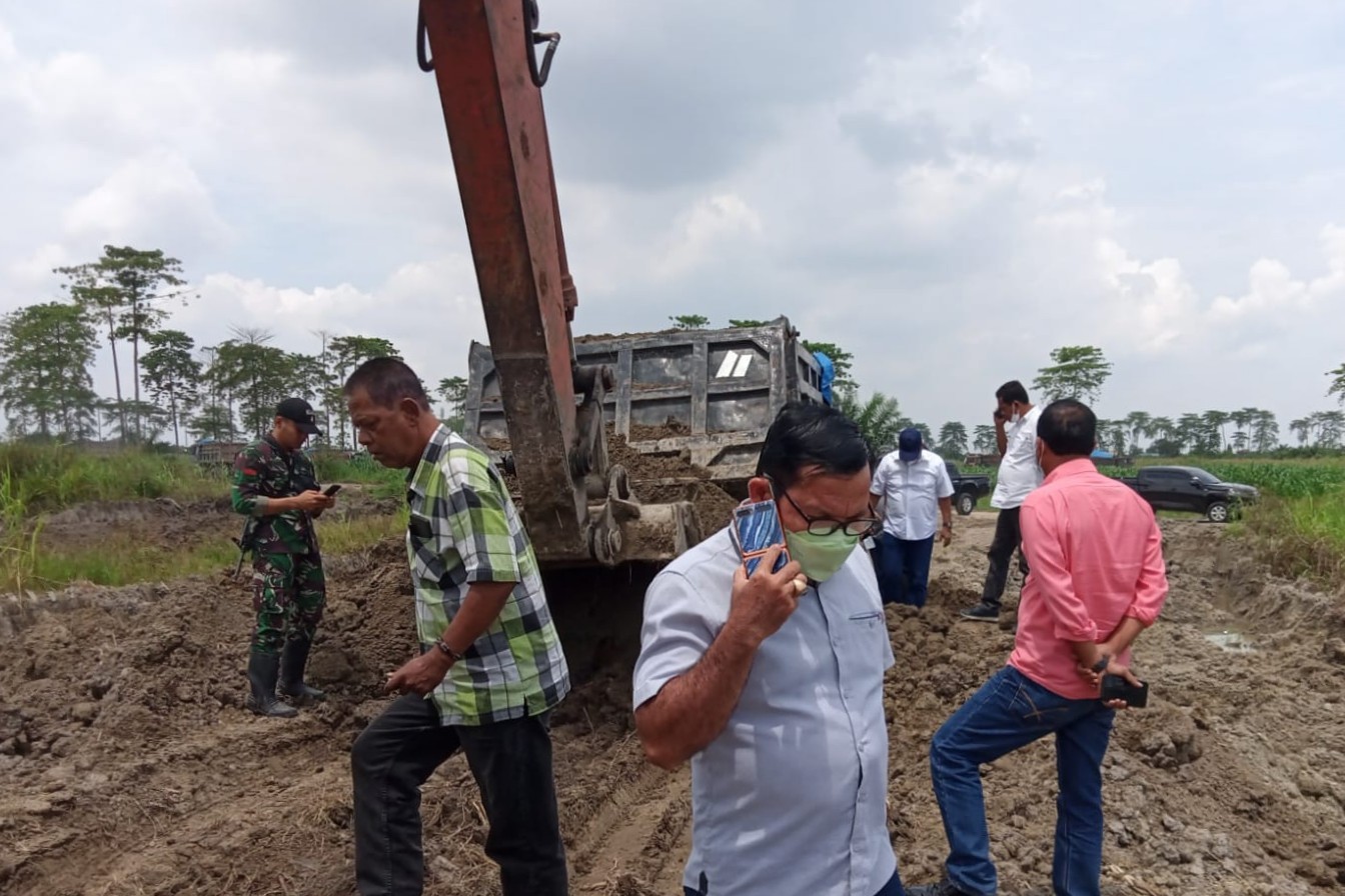 Lahan HGU PTPN-2 di Bandar Klippa Dijarah, Beko dan Truck Diangkut ke Polrestabes