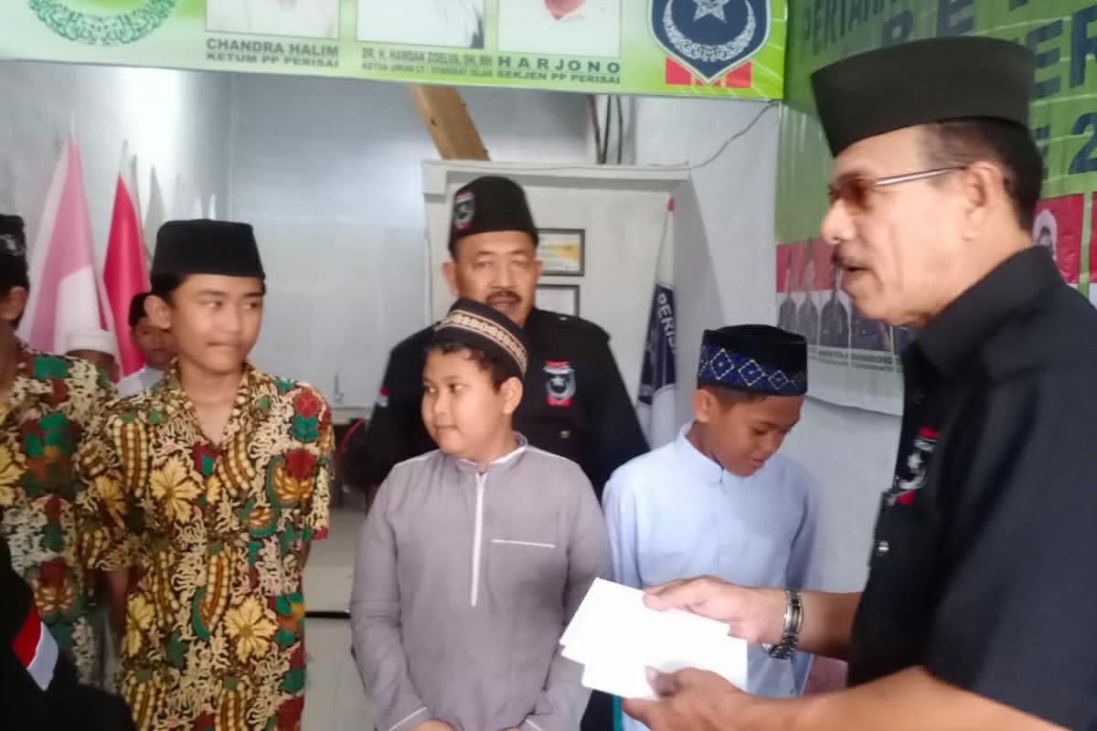 Jelang Ramadhan, PERISAI Sumut Berbagi kepada Fakir Miskin dan Yatim-Piatu