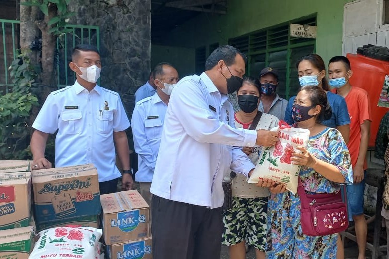 Terdampak Banjir, Pemko Medan Beri Bantuan ke Pedagang