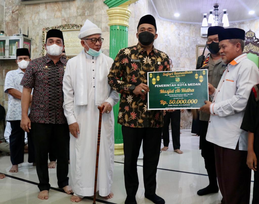 Dukung Koperasi Masjid dan Berikan Bantuan Menuju Masjid Mandiri
