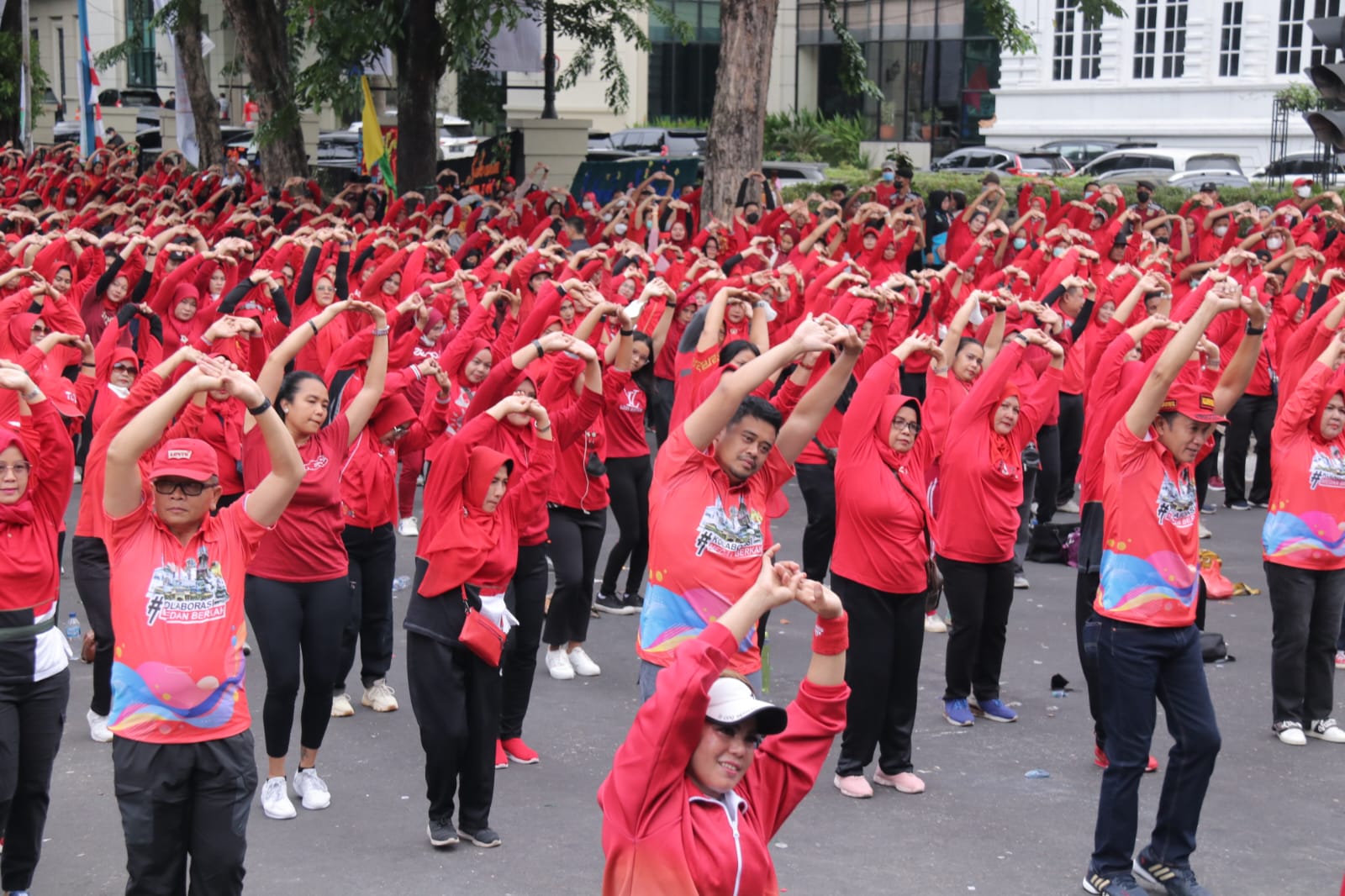 Senam Kolaborasi Pecahkan Rekor MURI di HUT Kota Medan