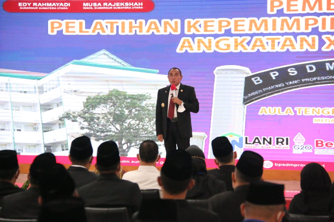 10 Pejabat Eselon II Pemko Medan Pelatihan Kepemimpinan Nasional