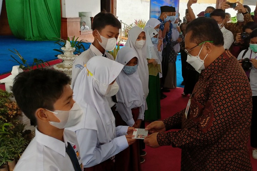OJK Sosialisasi Simpanan Pelajar Konvensional dan Syariah ke Sekolah di Binjai