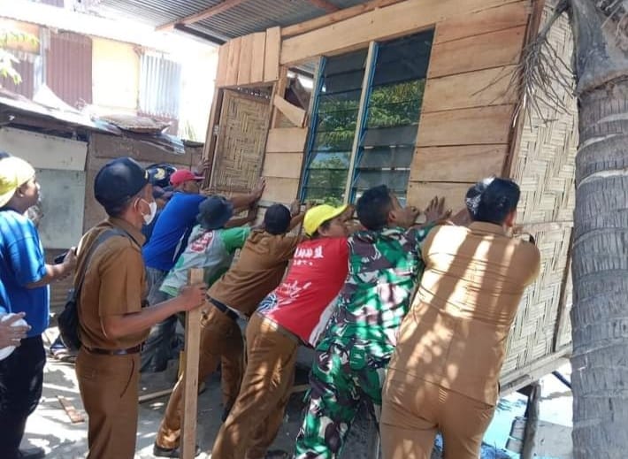 Lapak Judi dan Narkoba di Medan Labuhan Akhirnya Dibongkar Pihak Kecamatan