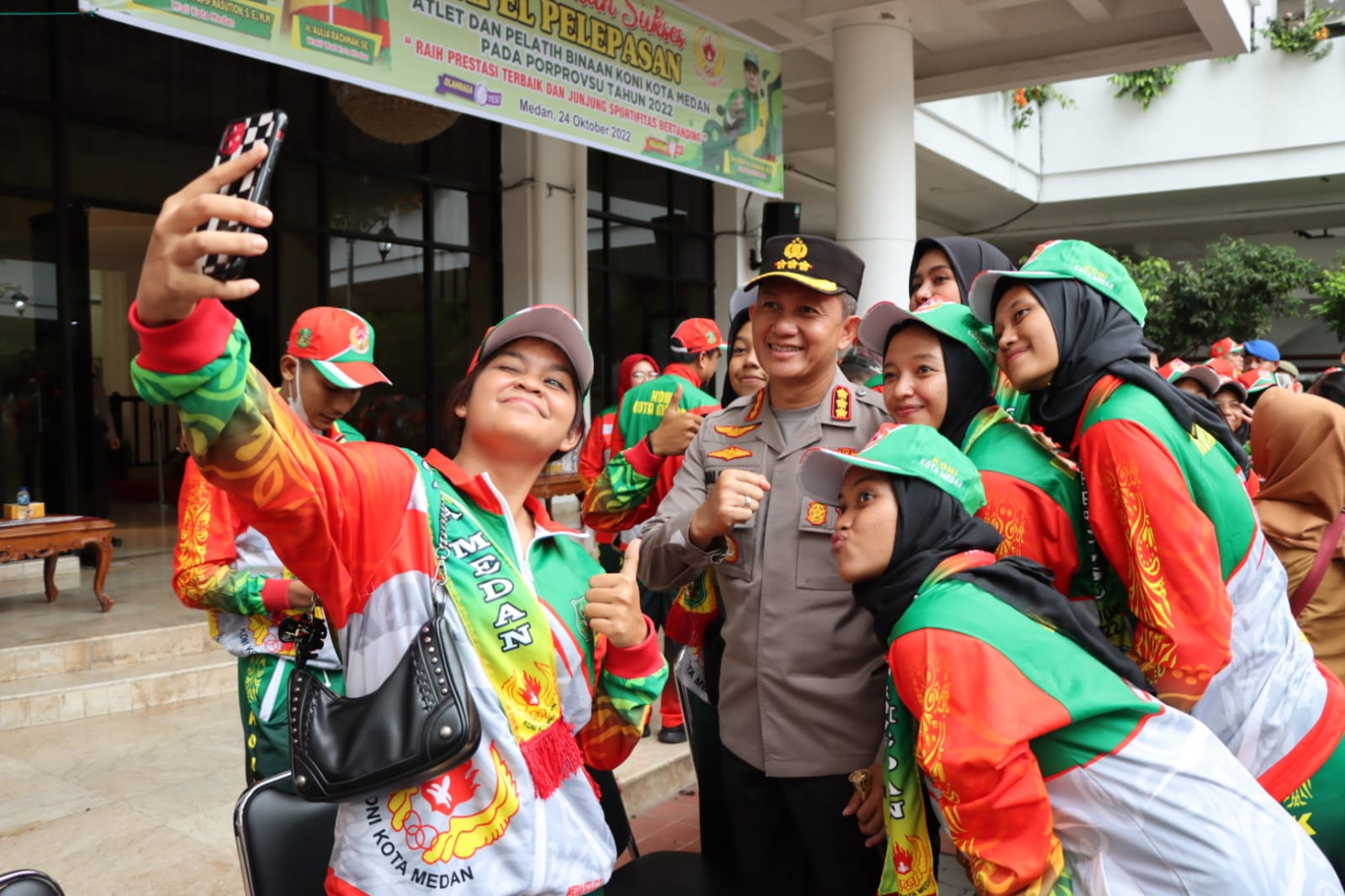 Kapolrestabes Medan Dorong Anggota Polri Mampu Berprestasi pada Kegiatan Porprovsu