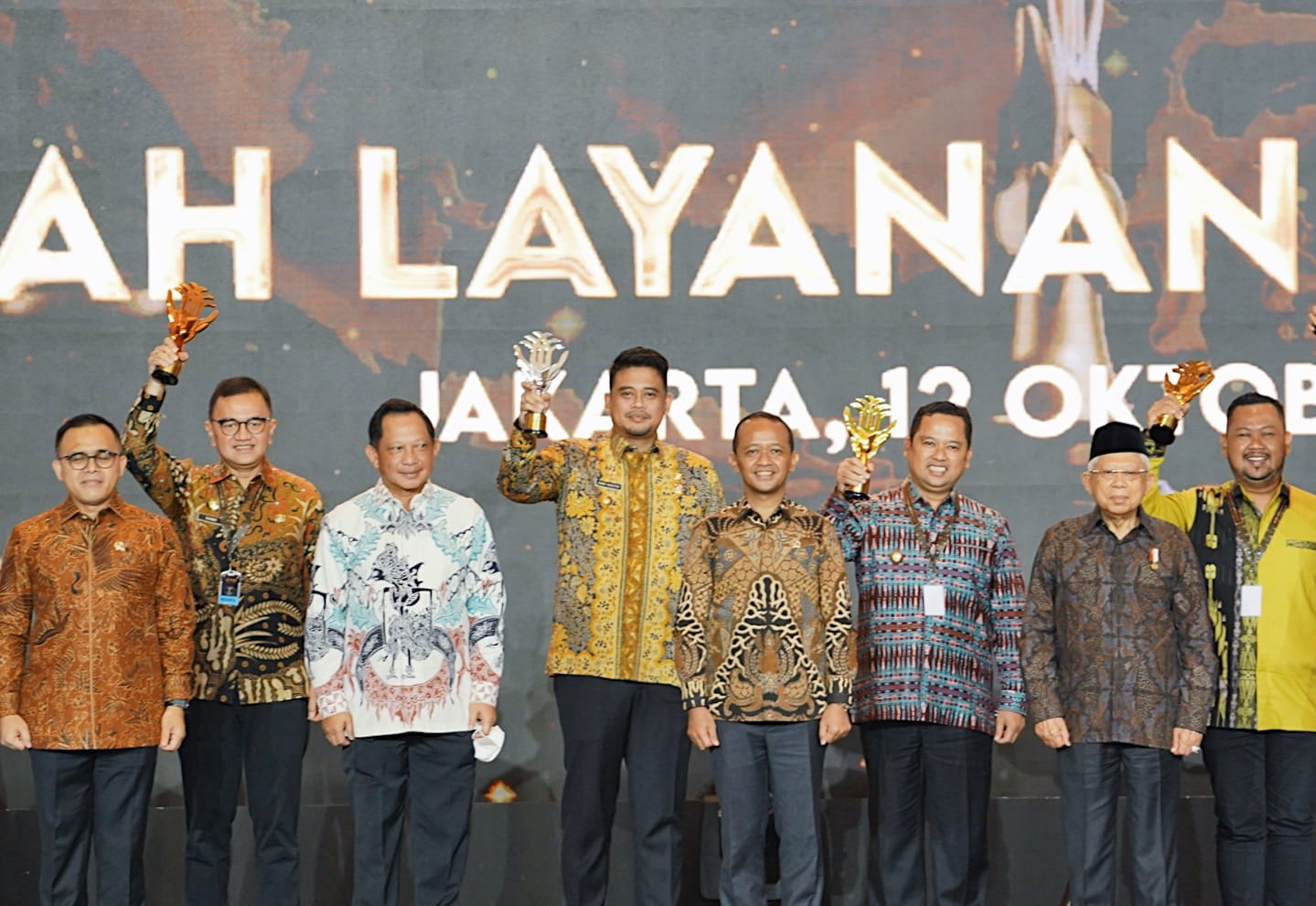 Pemko Medan Raih Penghargaan Anugrah Layanan Investasi 2022