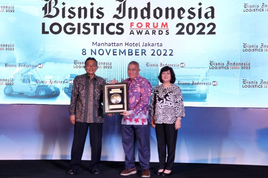 JNE Raih Penghargaan Bisnis Indonesia Logistics Awards 2022