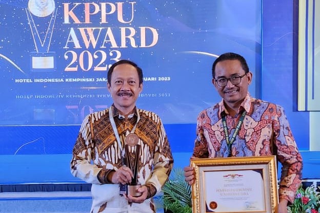 Pemprovsu Raih KPPU Award Kategori Persaingan Usaha Tingkat Daerah