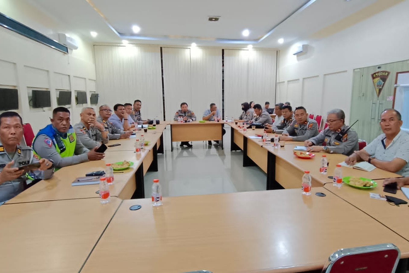 Ratusan Polisi Terlatih Akan Kawal Kedatangan Mahfud MD ke Medan