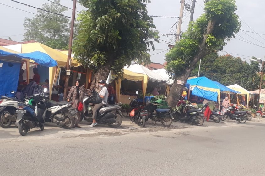 Pajak di Medan Johor Disoali Warga