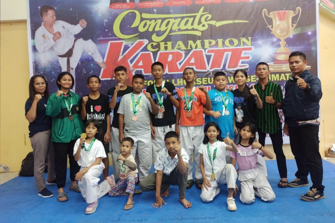 Atlet Karate Sibolga Torehkan 7 Medali di Forki Lhokseumawe