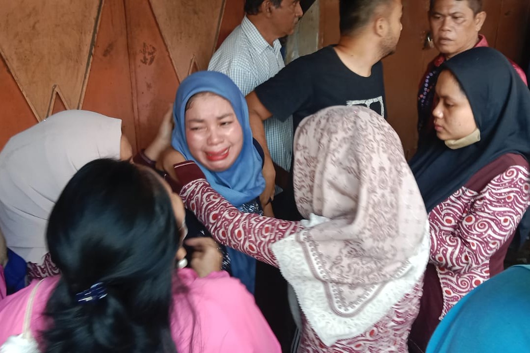 Dua Orang Luka Bakar di Parluasan Siantar Dirawat, Keluarga Pemilik Toko Histeris