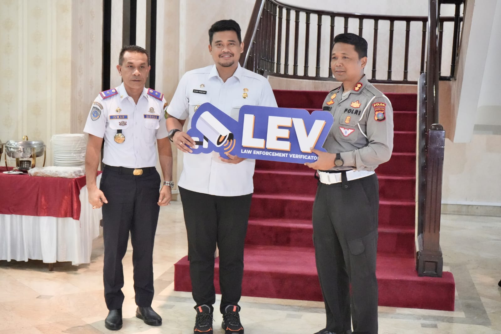 Pemko Medan Serahkan Aplikasi yang Memverifikasi Pelanggaran Lalulintas ke Poldasu