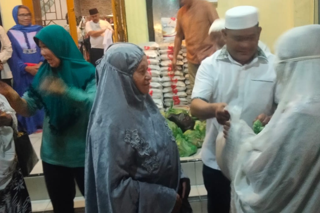 Istri Kombes Pol Andry Setiawan Berulang Tahun, Santriwati Pondok Tahfidz Assairun Dapat Berkah