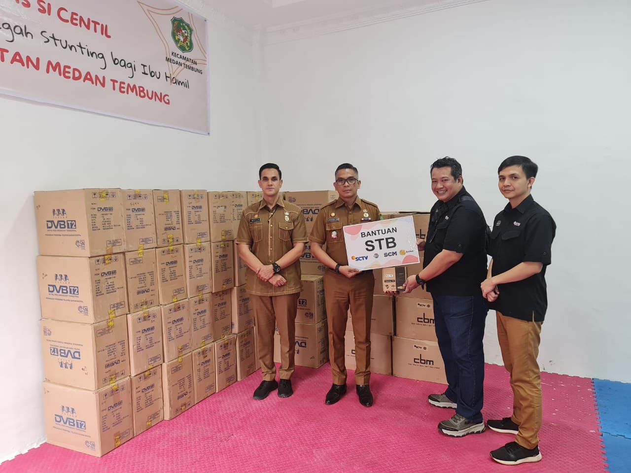 Warga Medan Tembung dapat Bantuan 1.697 Set Top Box