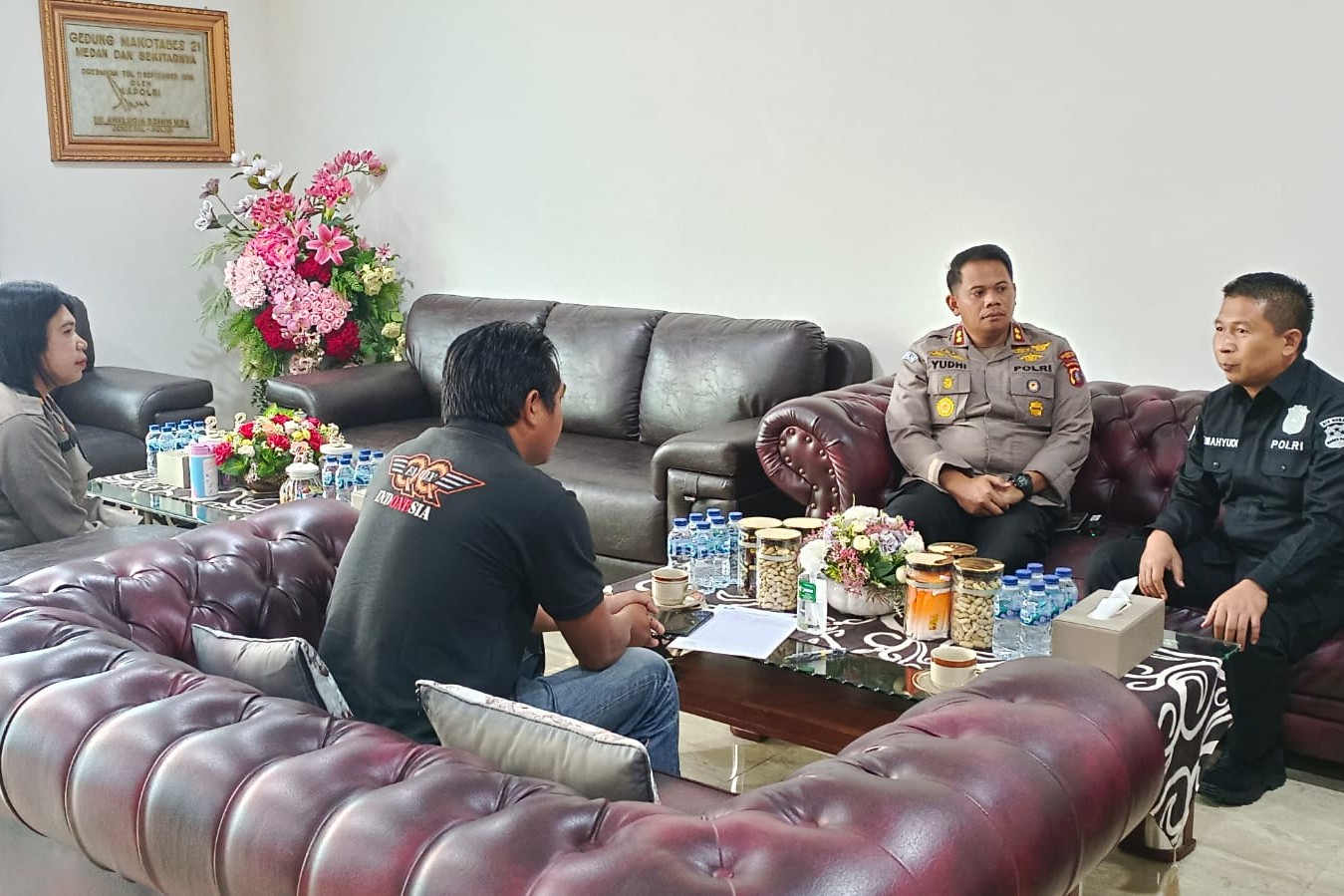 Divisi Humas Polri Survei Pemasangan Videotron di Wilkum Polrestabes Medan