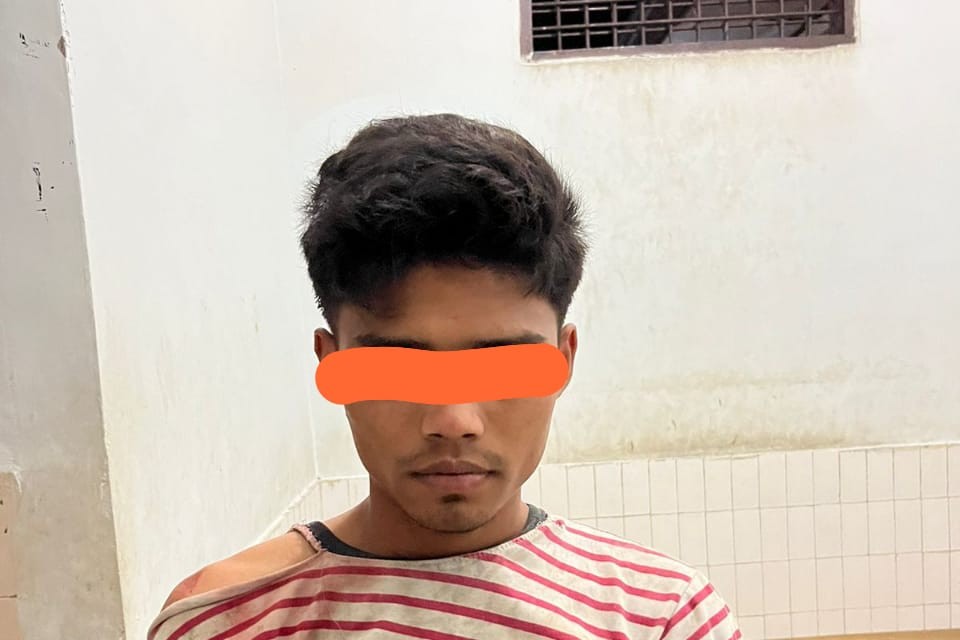 Duduk Dipinggir Jalan, Pria Pengangguran Ditangkap Polisi