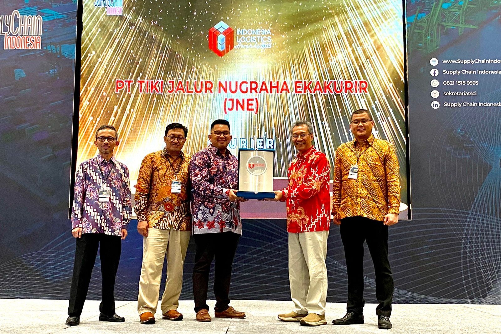 JNE Raih Penghargaan Courier of The Year di Indonesia Logistic Awards 2023
