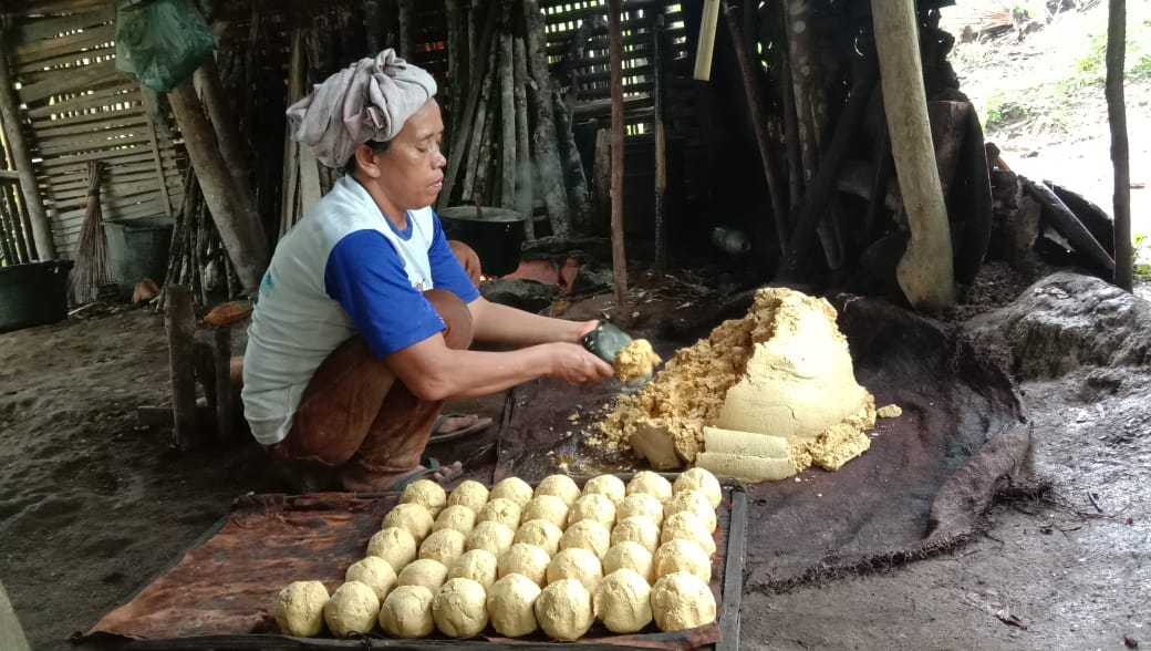MARGAMBIR: Menyulam Hidup dari Dedikasi dan Daun Gambir